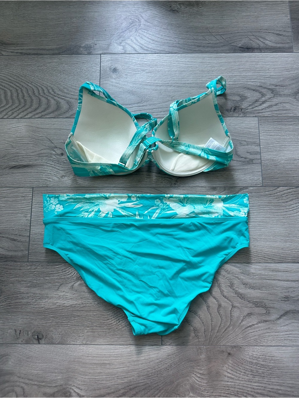 Skye Swim Set - Picture 3 of 7